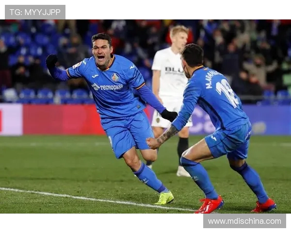 川崎与鹿岛激战正酣精彩直播尽在眼前不容错过