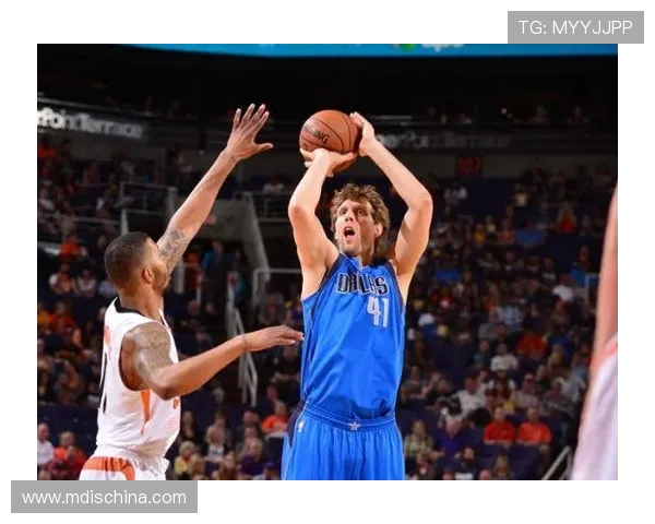 快船与小牛激战三月二十八NBA季后赛争夺战精彩回顾与分析